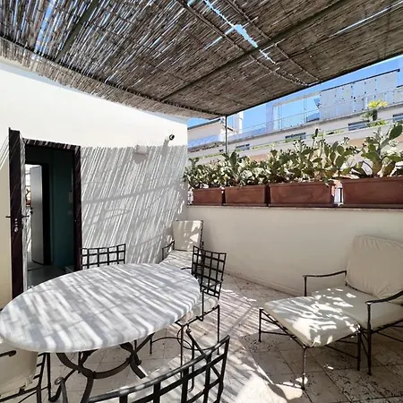- Intendenza21 Apartmán *