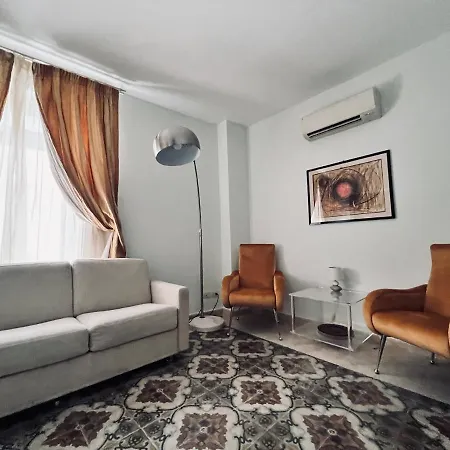 Apartment - Intendenza21
