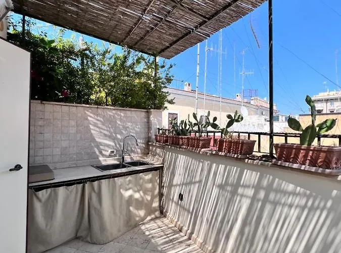 - Intendenza21 アパート バーリ